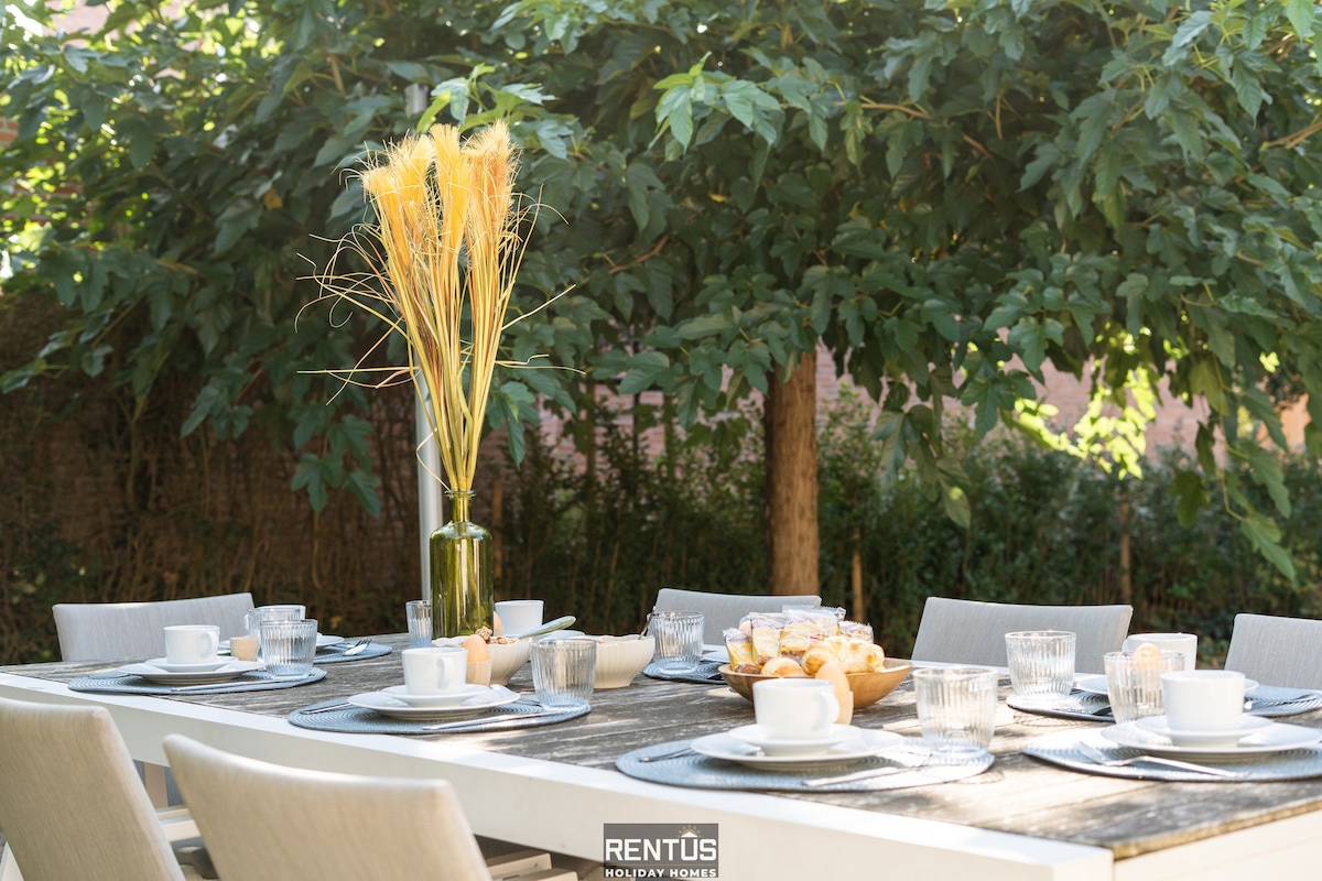 3-beaufort - For 12 guests with garden, petanque and playground